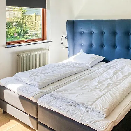 2 Bedroom Cozy In *